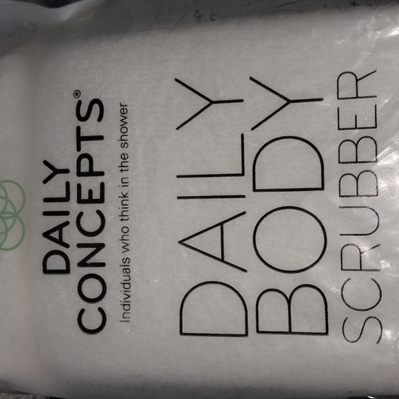 Gave to Charity. These were gorgeous!! - Picture 6 of 15